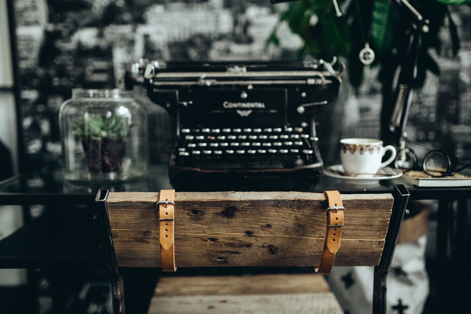 kaboompics.com_Industrial chair and desk with typewriter